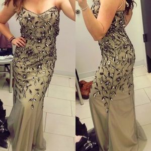 Evening/Black Tie Dress